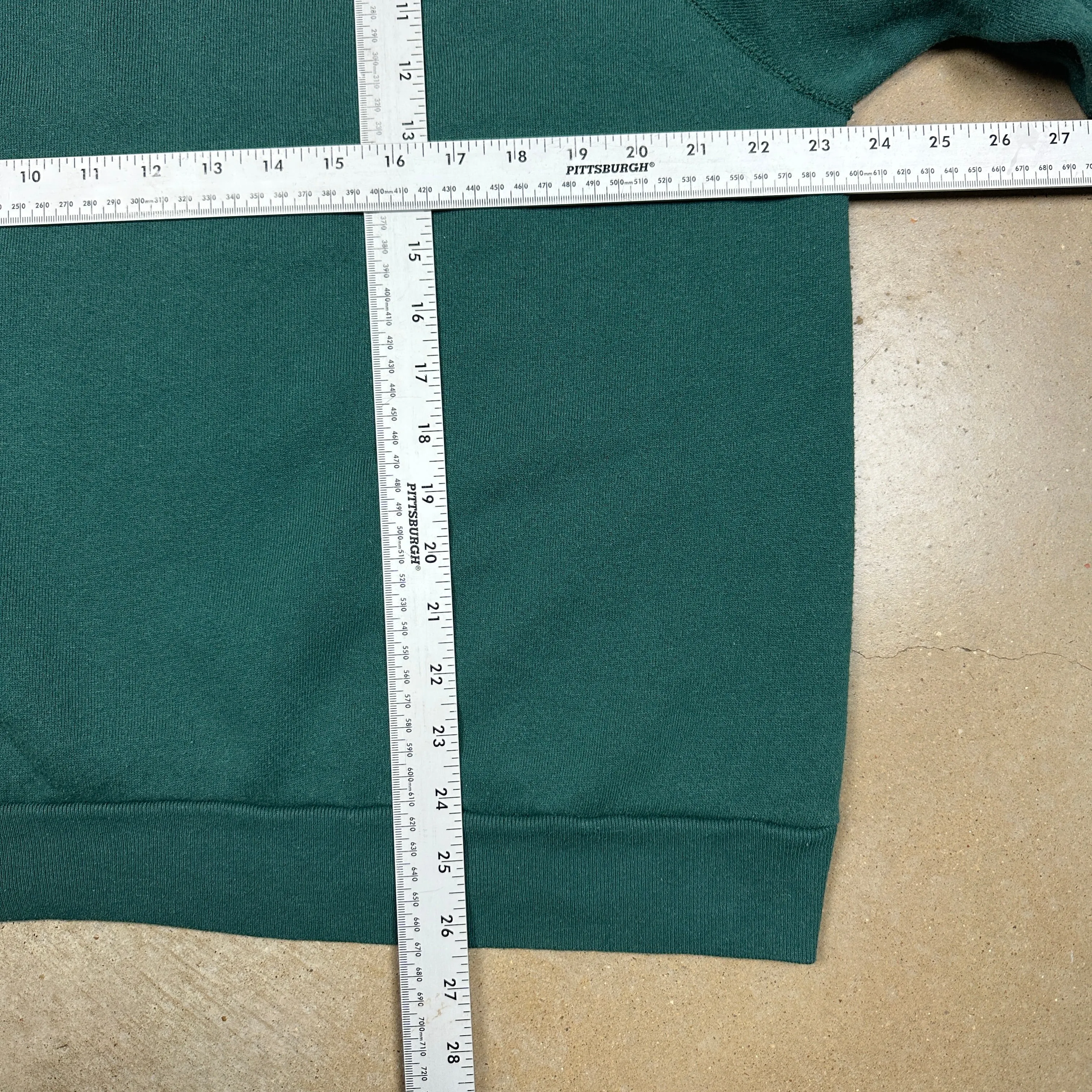 90s Forest Green Tultex Raglan Blank Essential Crewneck Sweatshirt L T97