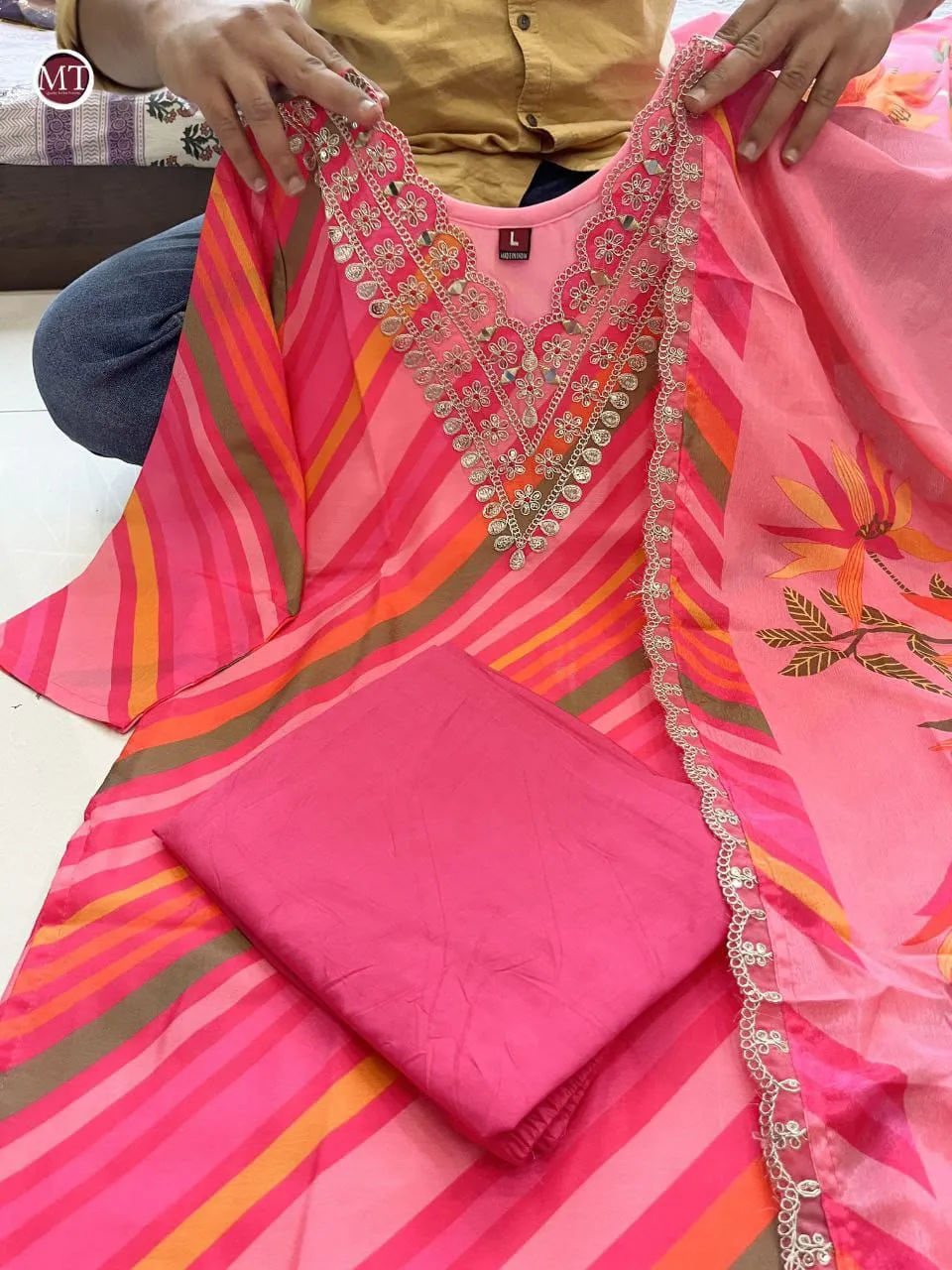 Beautiful Designer Party Wear Summer Special Organza Salwar Suit