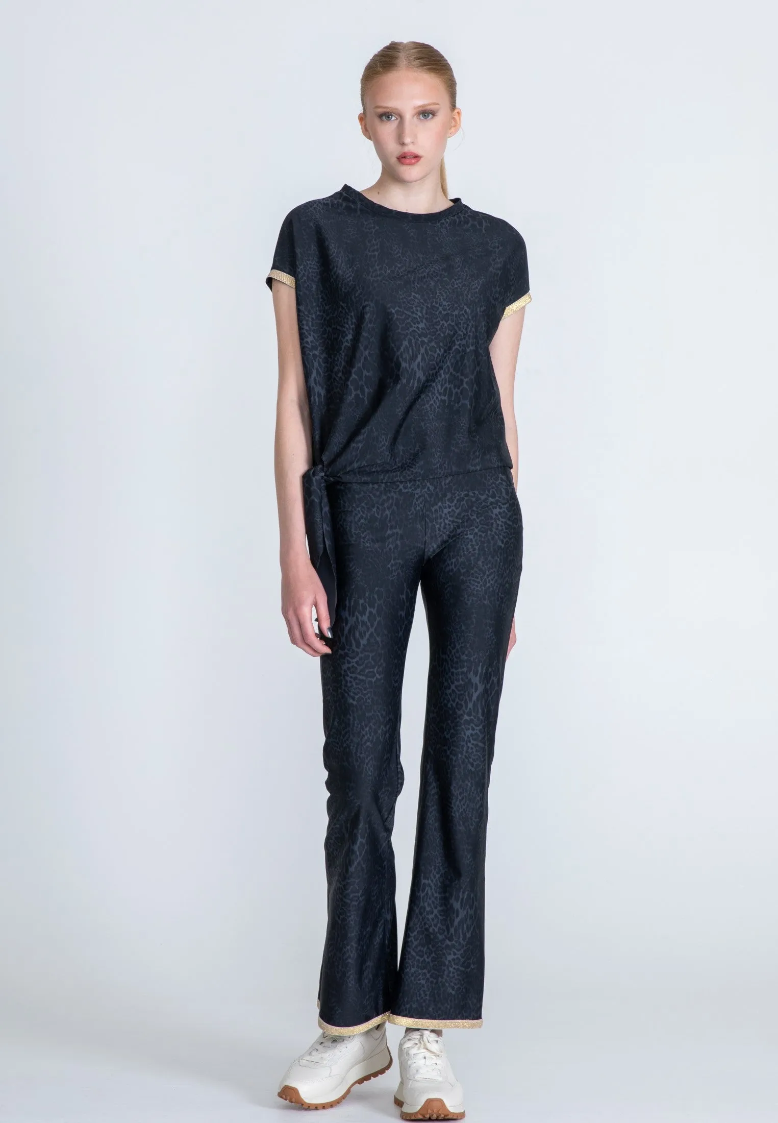 The Bootcut Sport Pants Gold - Grey Leo