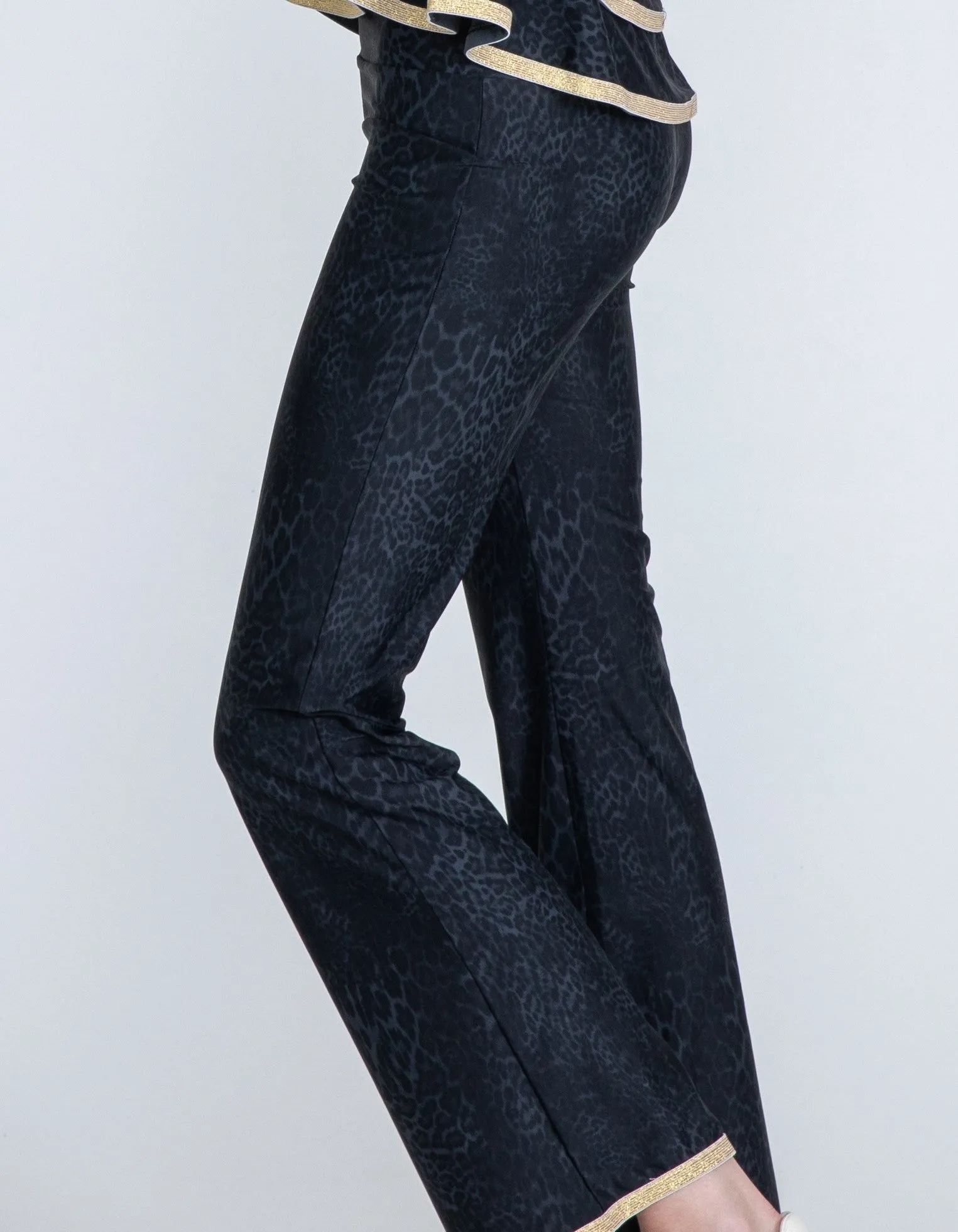 The Bootcut Sport Pants Gold - Grey Leo