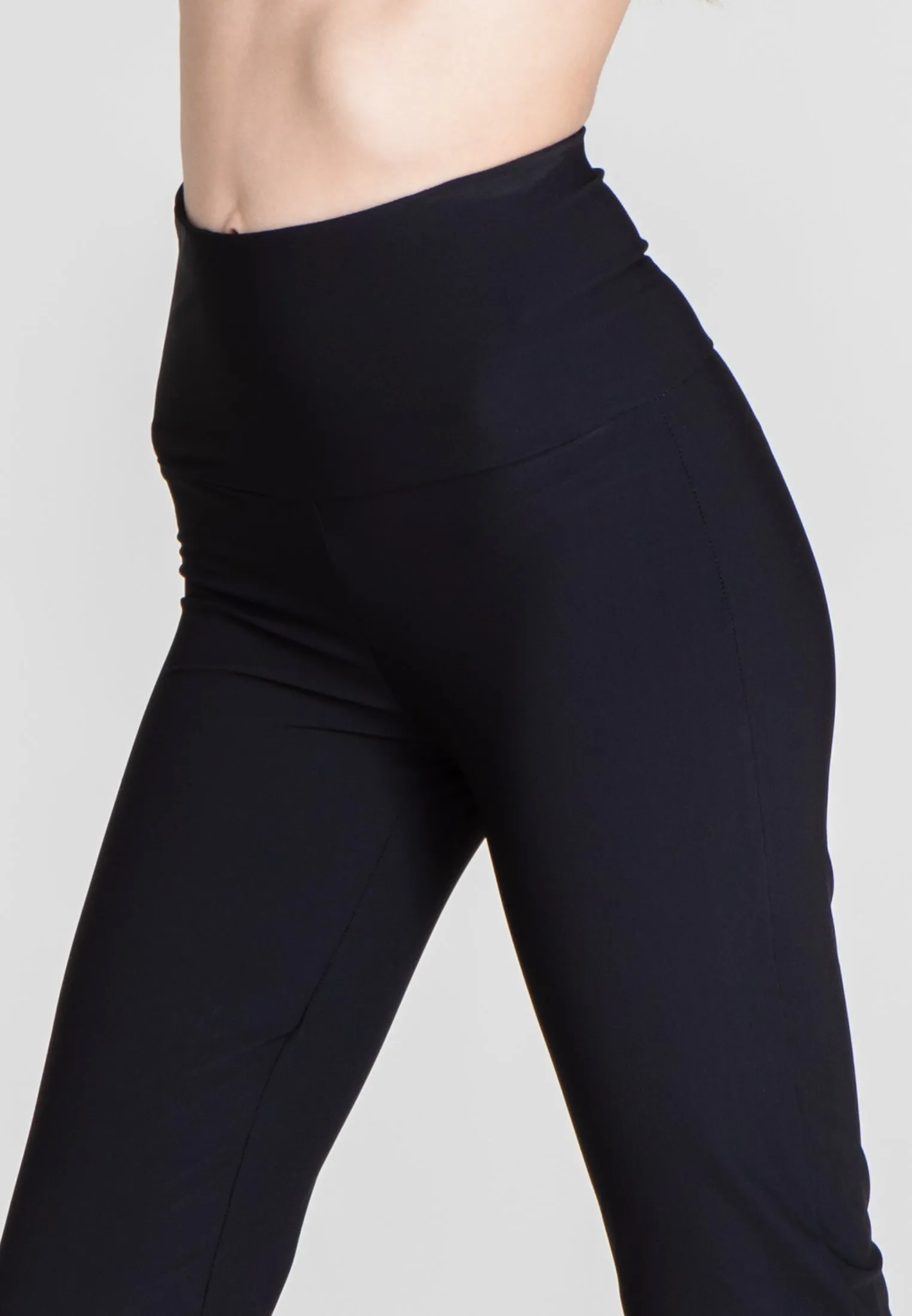 The Cropped Sport Pant - Black Opaque